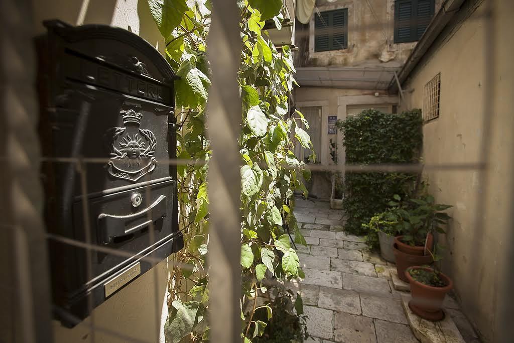 Apartment Dioklecian Wall スプリト エクステリア 写真